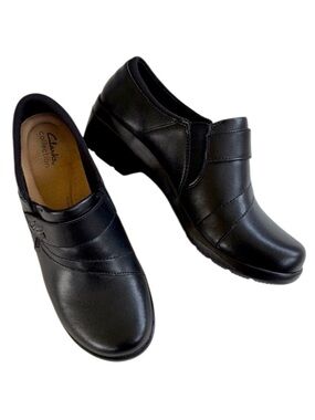 Like New Clarks Leather Booties Black Size 9.5 Wide Width